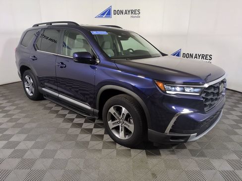 Certified 2025 Honda Pilot EX-L image 11