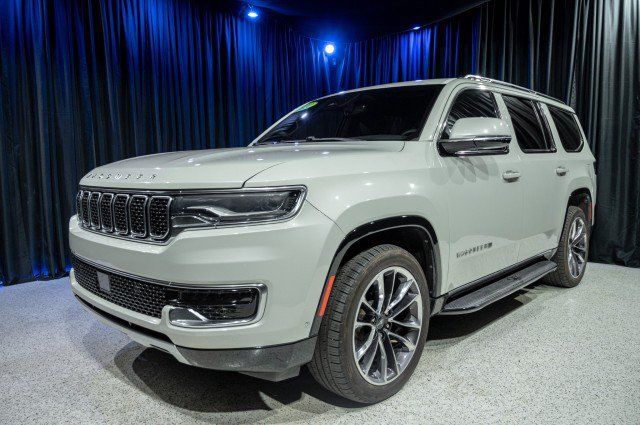 Used 2022 Jeep Wagoneer Series II w/ Premium Group I AWD/4WD image 1