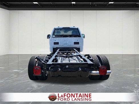 New 2025 Ford F450 XL w/ XL Chrome Package image 6