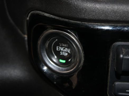 Used 2024 Chevrolet Silverado 2500 High Country w/ High Country Premium Package AWD/4WD image 45
