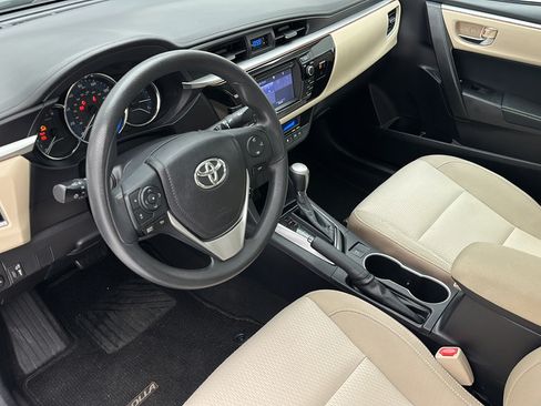 Used 2016 Toyota Corolla LE FWD image 11