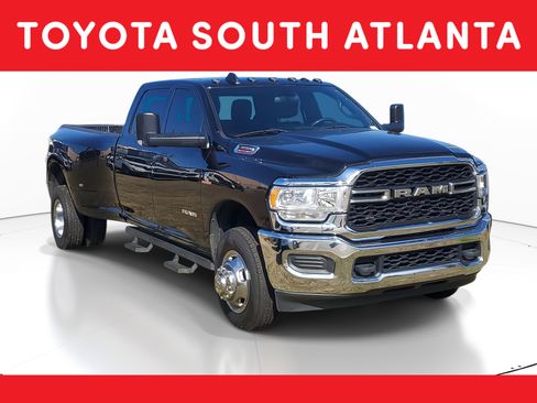 Used 2022 RAM 3500 Tradesman image 1