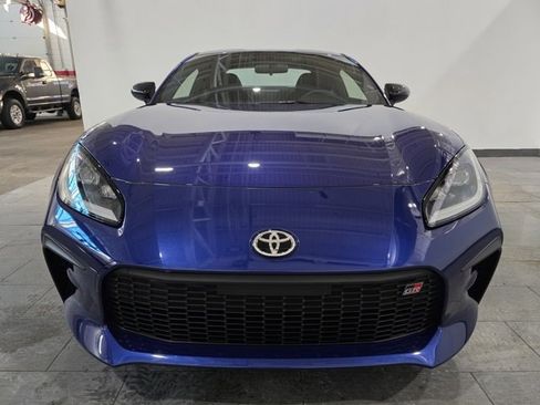 Used 2025 Toyota GR86 Premium w/ ALL Weather Mat Package (TMS) image 8