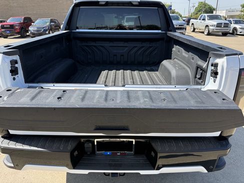 Used 2026 GMC Sierra EV Denali AWD/4WD image 26