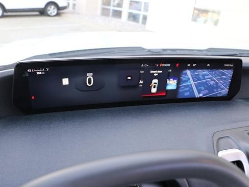 Used 2025 Ford Expedition Active AWD/4WD image 30
