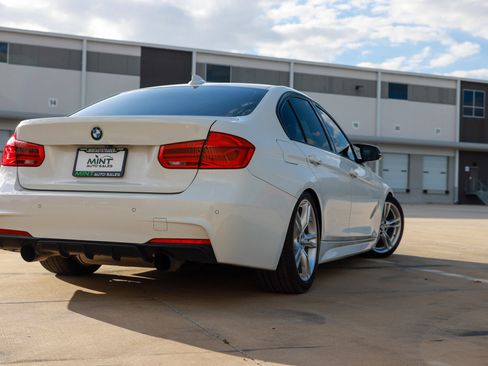 Used 2018 BMW 330i Sedan w/ M Sport Package image 40