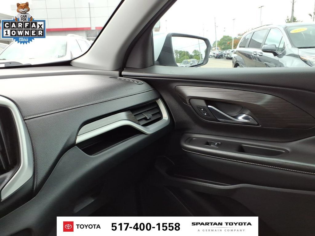 Used 2024 GMC Terrain SLT FWD image 23