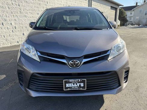 Used 2019 Toyota Sienna LE image 7