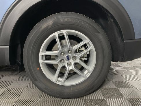 New 2026 Ford Explorer Active RWD image 10