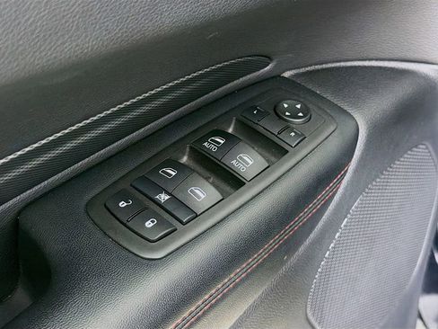 Used 2025 Dodge Durango GT image 21