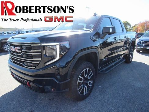 Used 2024 GMC Sierra 1500 AT4 w/ Technology Package image 1