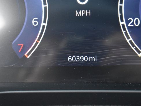 Used 2023 Jeep Grand Cherokee L Limited image 32