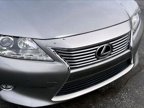 Used 2015 Lexus ES 350 w/ Luxury Package image 33