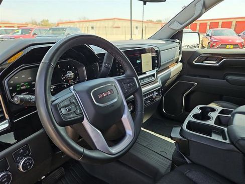 Certified 2024 GMC Sierra 1500 Elevation w/ LPO, Elevation Black Package image 12