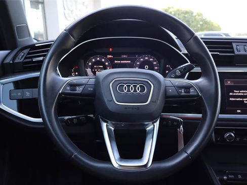 Used 2022 Audi Q3 2.0T Premium Plus w/ Premium Plus Package AWD/4WD image 15