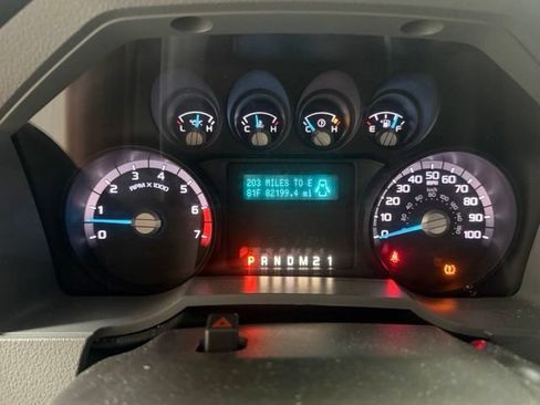 Used 2014 Ford F250 XL w/ Power Equipment Group AWD/4WD image 21