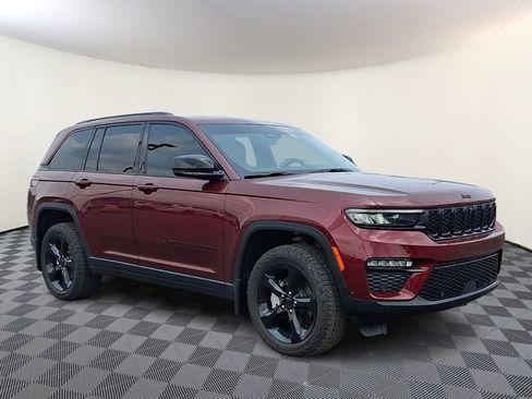 Used 2025 Jeep Grand Cherokee Limited w/ Luxury Tech Group II AWD/4WD image 1