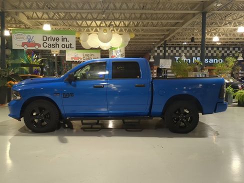 Used 2019 RAM 1500 Express w/ Express Value Package image 12