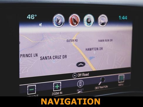 Used 2017 GMC Sierra 1500 SLT w/ SLT Premium Package image 3