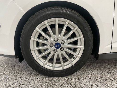 Used 2014 Ford C-MAX Energi SEL image 22