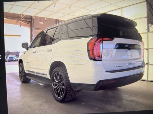 Used 2021 GMC Yukon SLT image 6