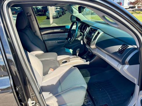 Used 2012 Toyota Tacoma 4x4 Double Cab image 13