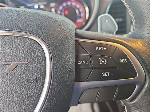 Used 2015 Dodge Challenger SRT Hellcat image 18