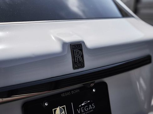 Used 2024 Rolls-Royce Cullinan Black Badge w/ Dark Exterior Package AWD/4WD image 12