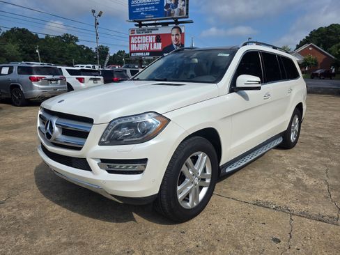 Used 2016 Mercedes-Benz GL 450 4MATIC image 1