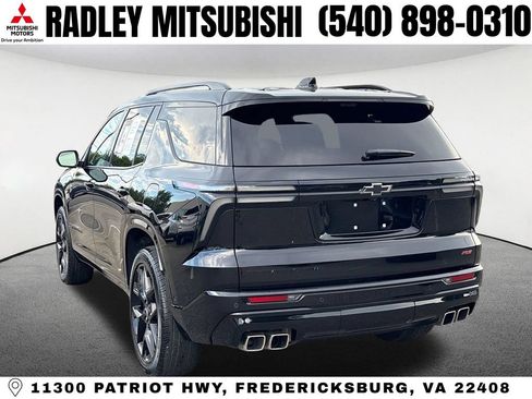 Used 2024 Chevrolet Traverse RS AWD/4WD image 17