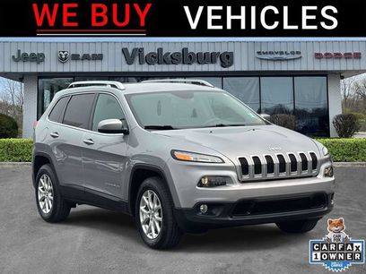 Used 2016 Jeep Cherokee Latitude w/ Cold Weather Group