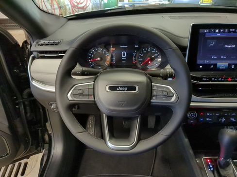 New 2026 Jeep Compass Limited image 11