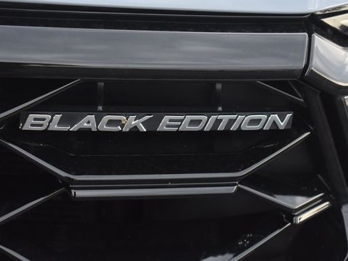 Used 2025 Honda Pilot Black Edition image 3