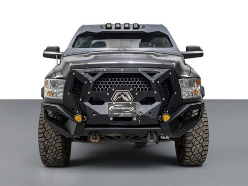 Used 2018 RAM 2500 Tradesman w/ Chrome Appearance Group AWD/4WD image 3