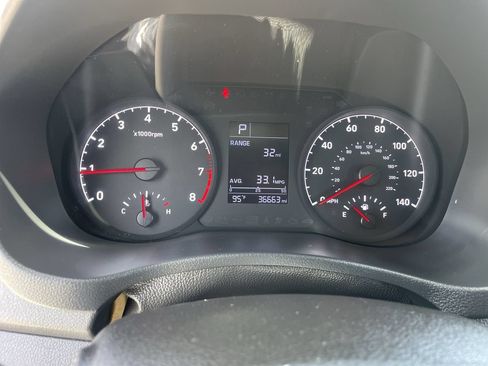 Used 2020 Hyundai Accent SE FWD image 27
