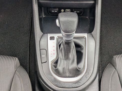 Used 2020 Kia Forte LXS FWD image 27