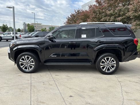 New 2026 Toyota 4Runner Limited AWD/4WD image 9
