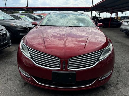 Used 2013 Lincoln MKZ image 4