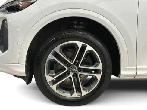 Used 2025 Audi Q5 Premium w/ Convenience Package AWD/4WD image 14
