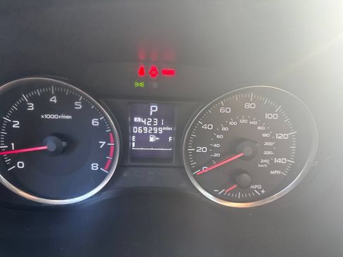 Used 2015 Subaru Impreza 2.0i Premium AWD/4WD image 16