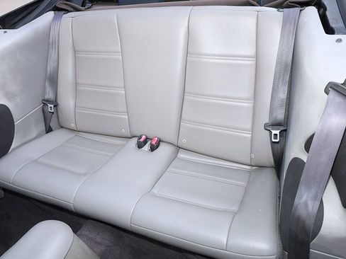 Used 2004 Ford Mustang Convertible image 34