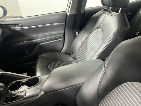 Used 2021 Toyota Camry SE image 26