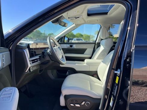 Used 2025 Hyundai Santa Fe Calligraphy image 12