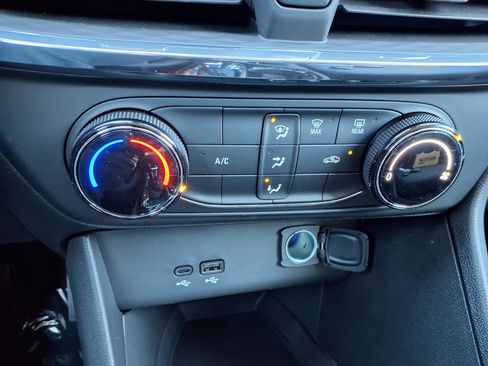 New 2026 Buick Encore GX Preferred FWD image 5