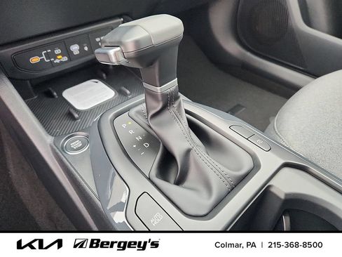 Certified 2025 Kia K4 GT-Line Turbo FWD image 11