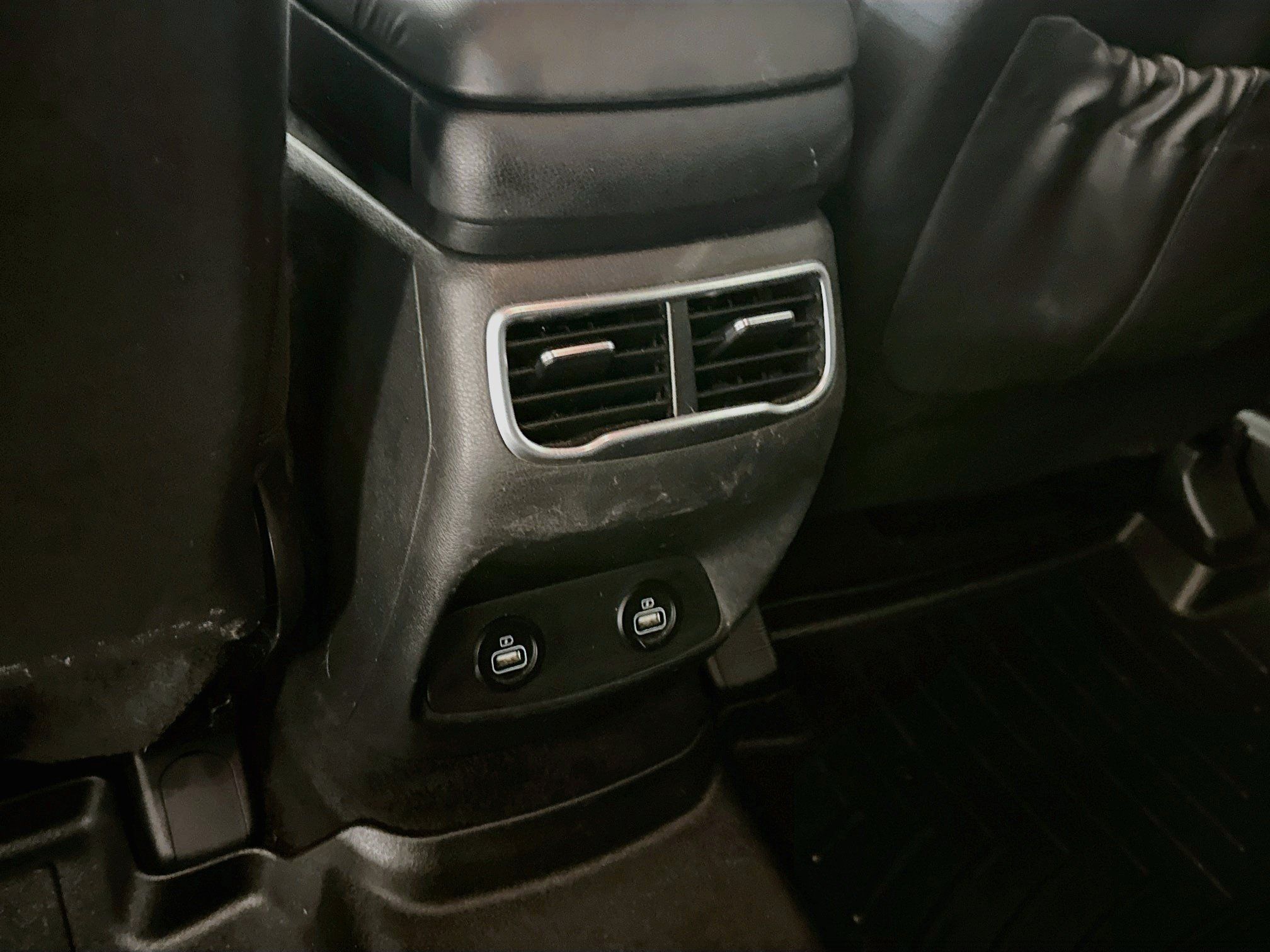 Used 2021 Hyundai Santa Fe SEL AWD/4WD image 27