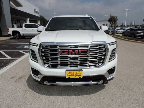 Certified 2025 GMC Yukon XL Denali AWD/4WD image 2