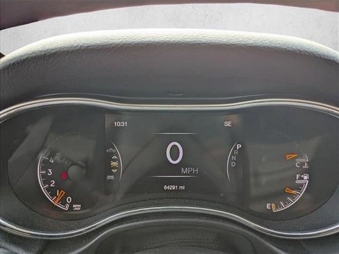 Used 2019 Jeep Grand Cherokee Altitude image 10