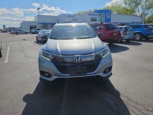 Used 2019 Honda HR-V Sport image 2