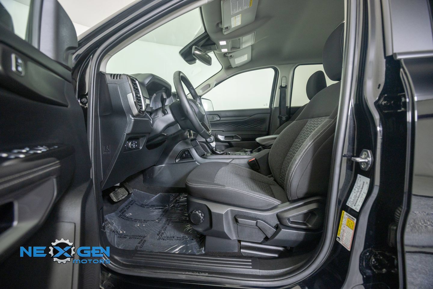 Used 2024 Ford Ranger XLT w/ Advanced Towing Package AWD/4WD image 14